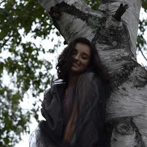 Meet your Posher, Sam